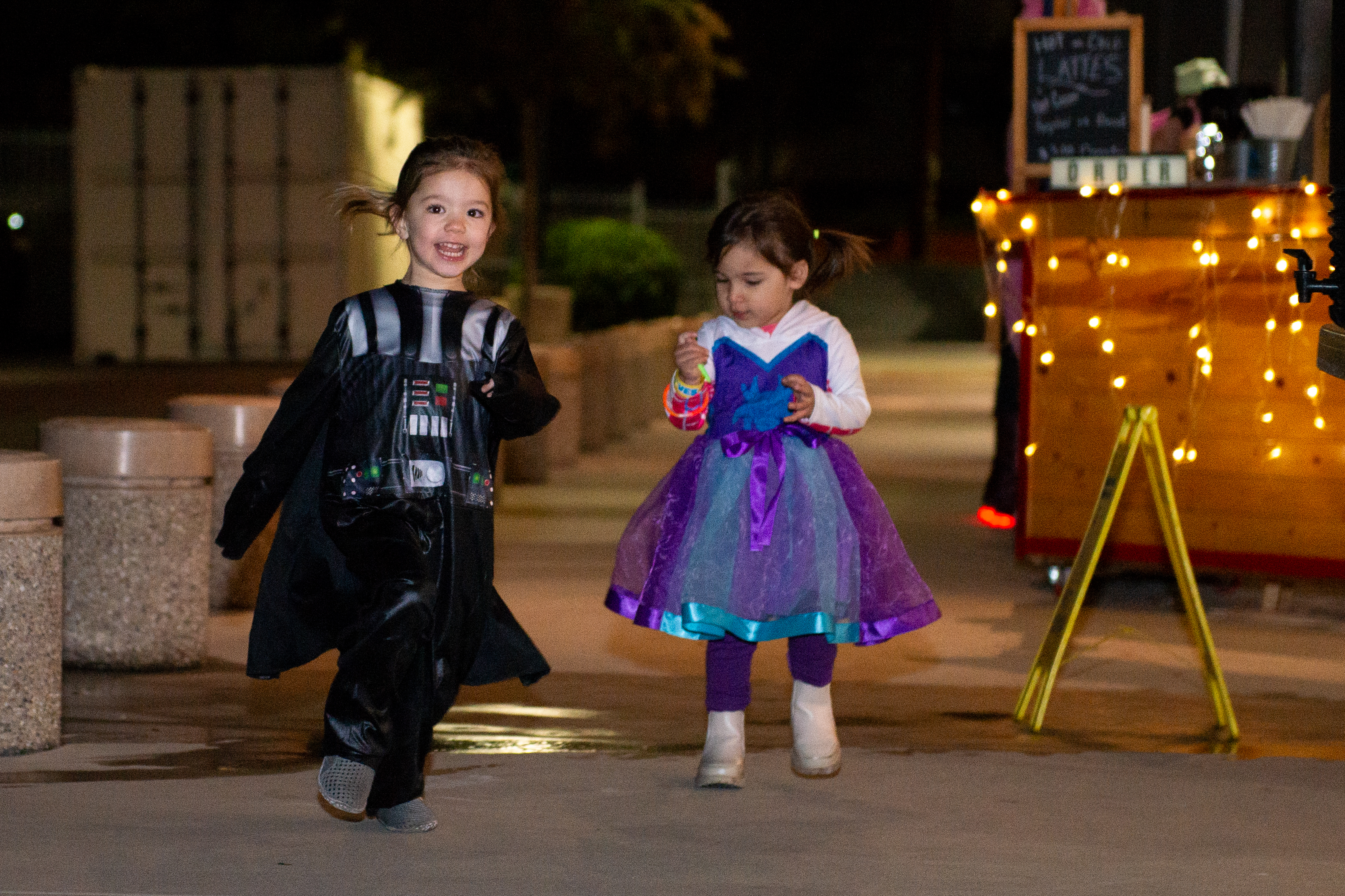 2410CM_TrunkOrTreat_LS43