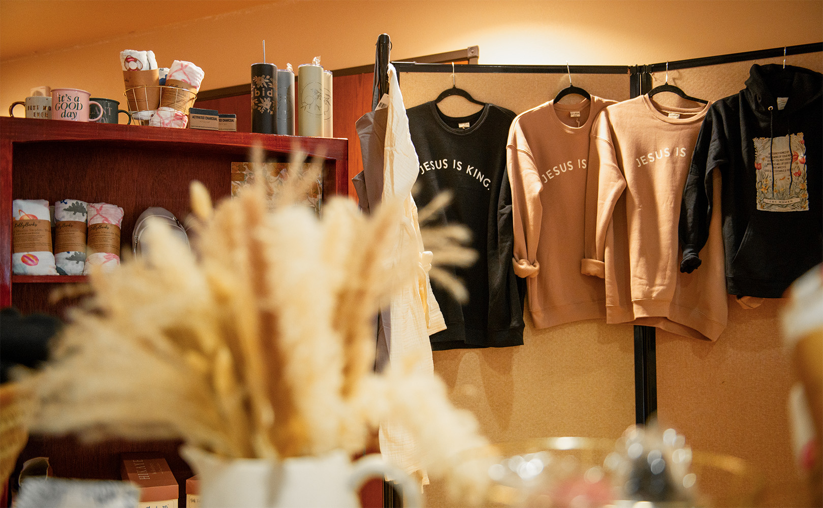 2511WM_WomenTogetherBoutique