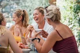 LadiesOutdoor image