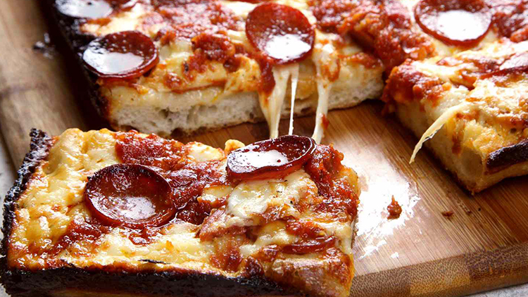 Pizza_DetroitStyle