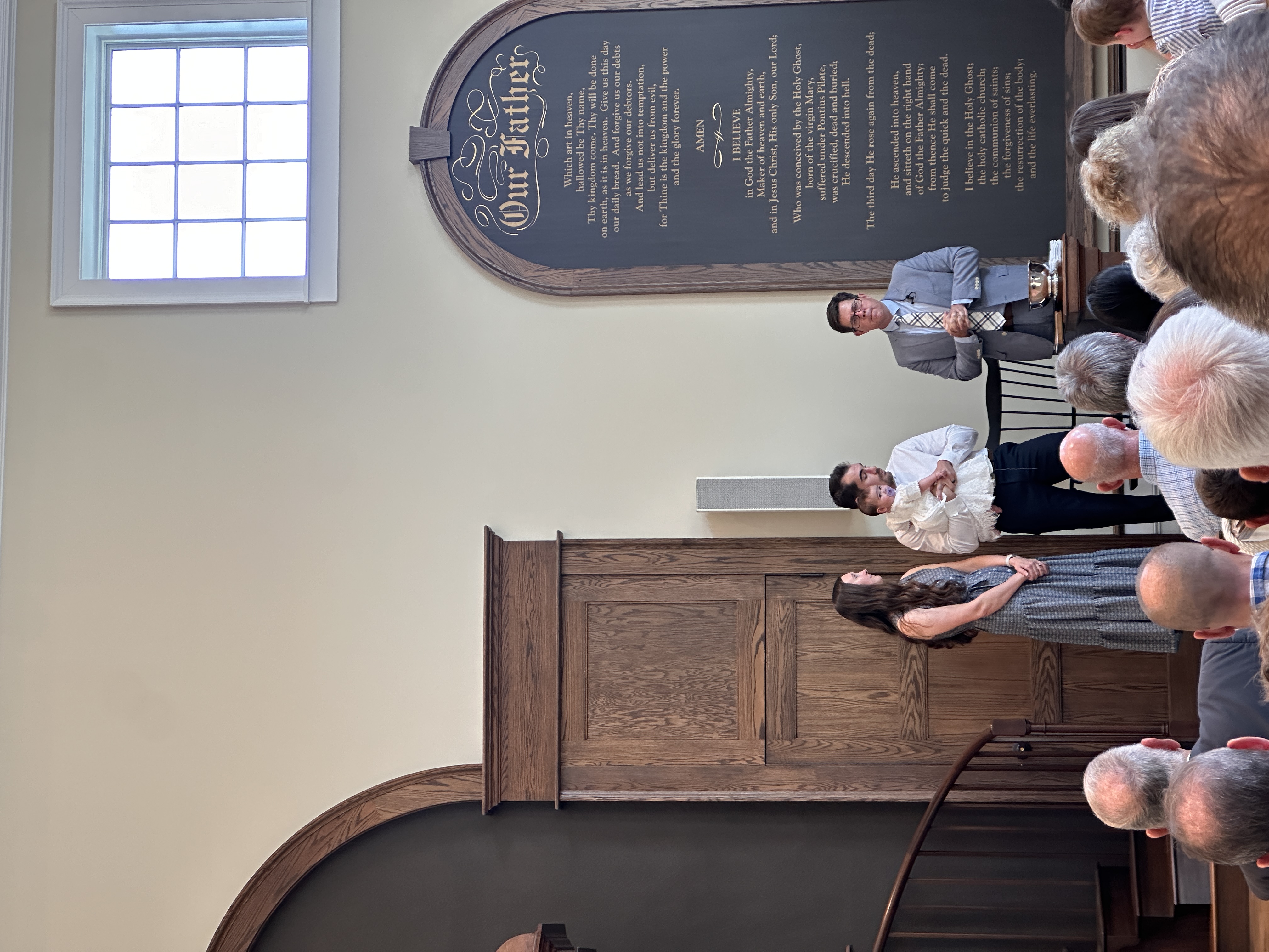 right floating image