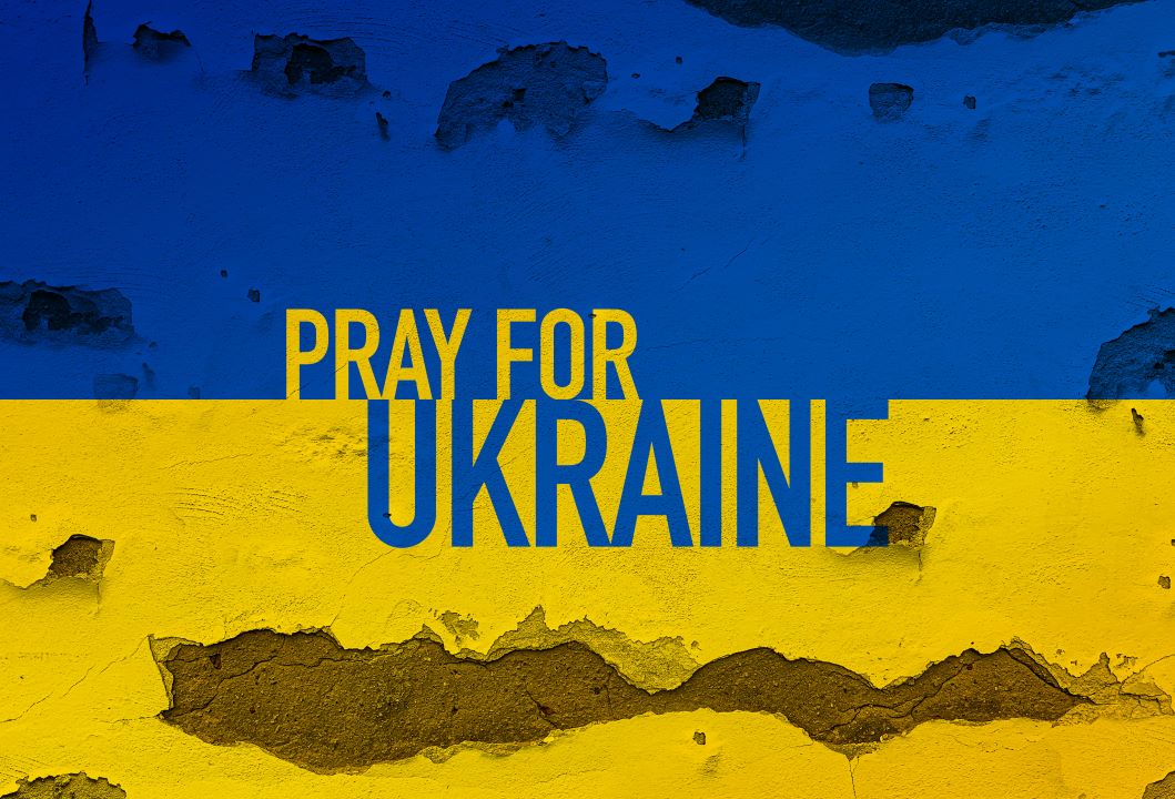 pray-for-ukraine-support-picjumbo-com