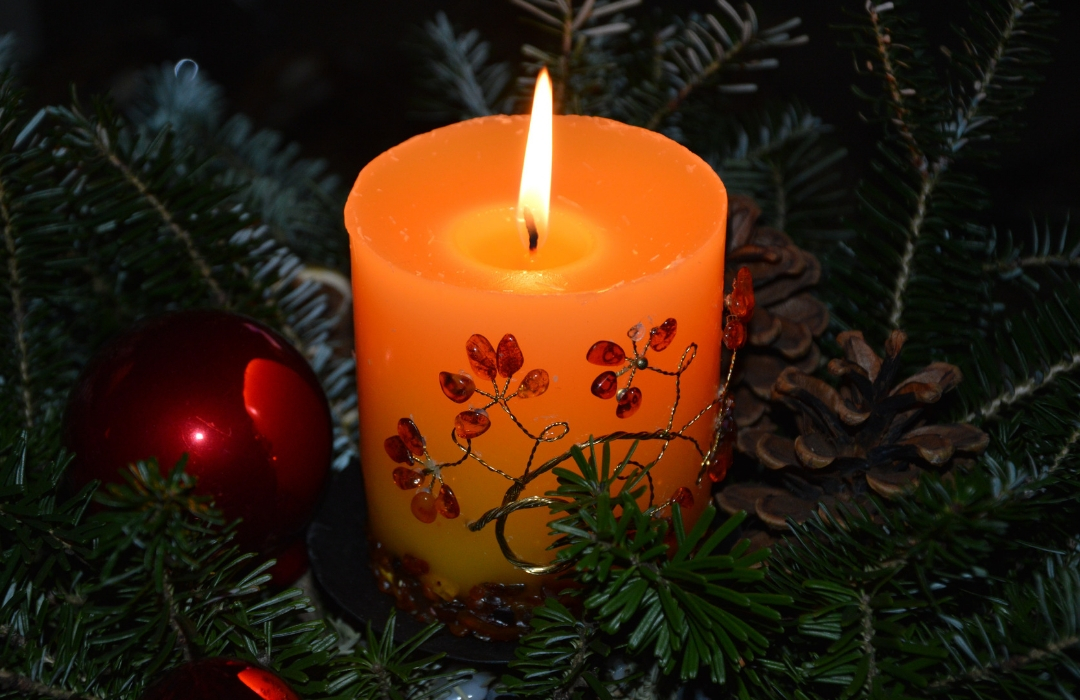 Christmas Eve Candlelit Service image