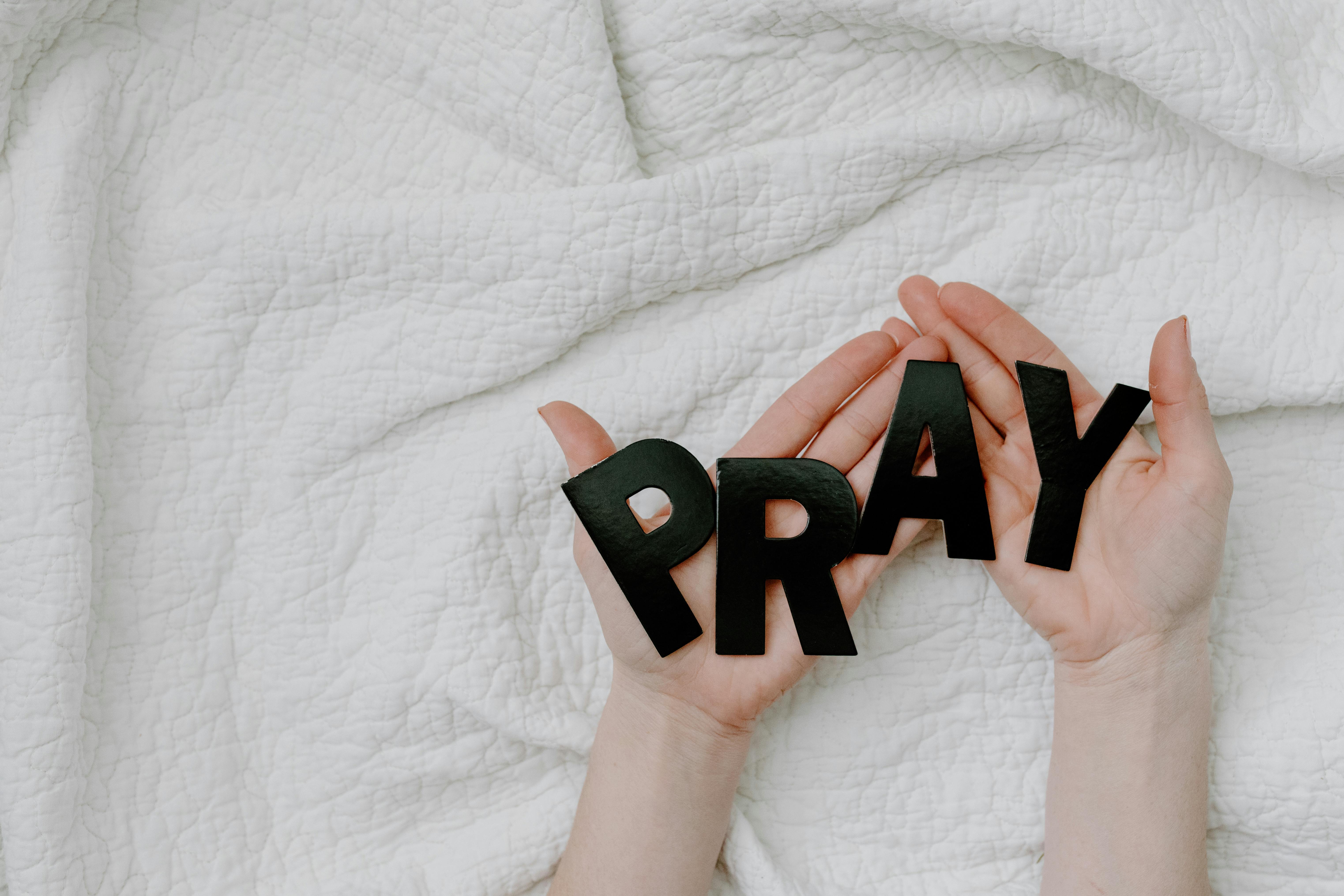 Pray Header