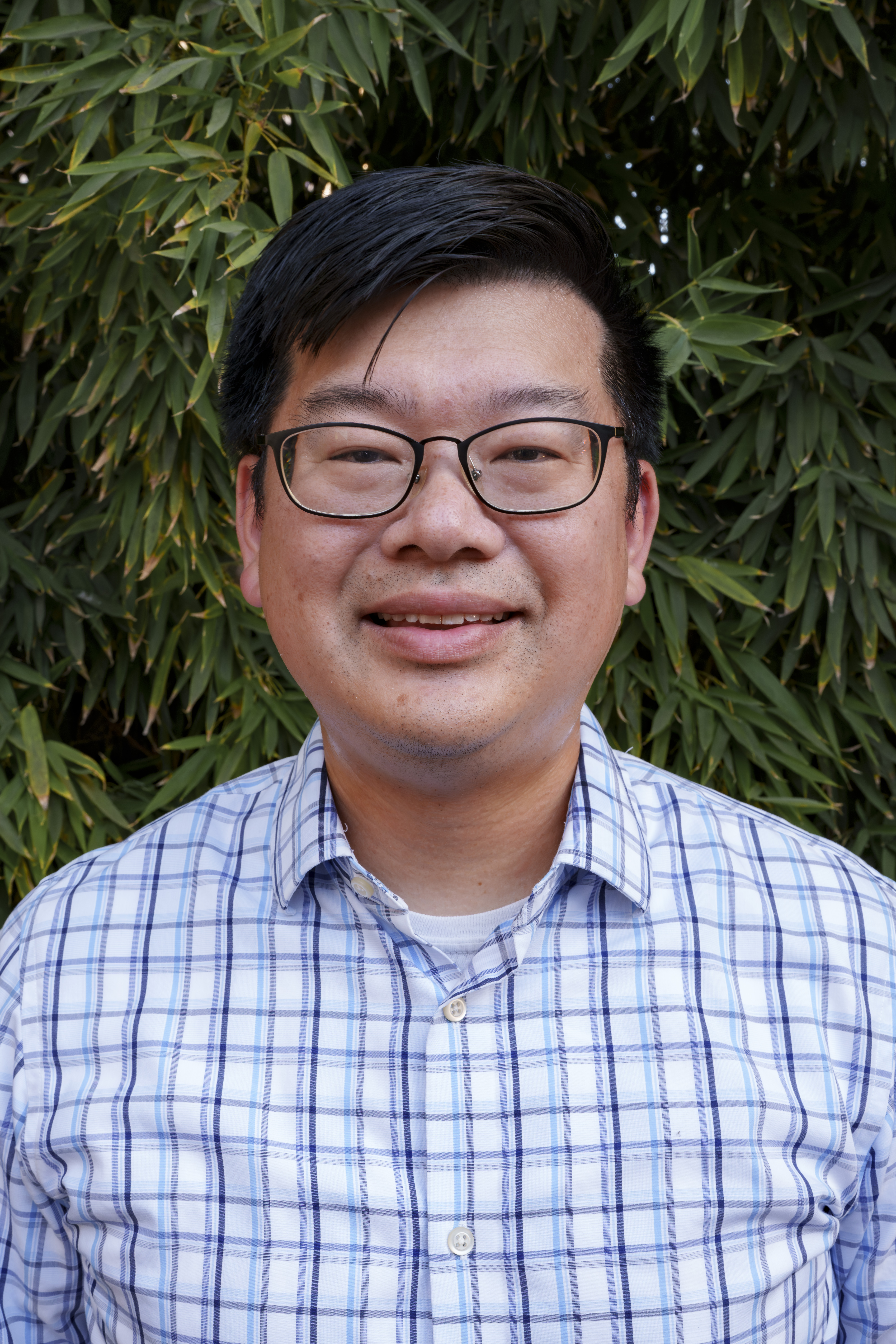 speaker photo