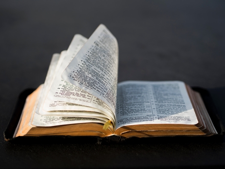 Bible.aaron-burden-unsplash.graceway-smaller