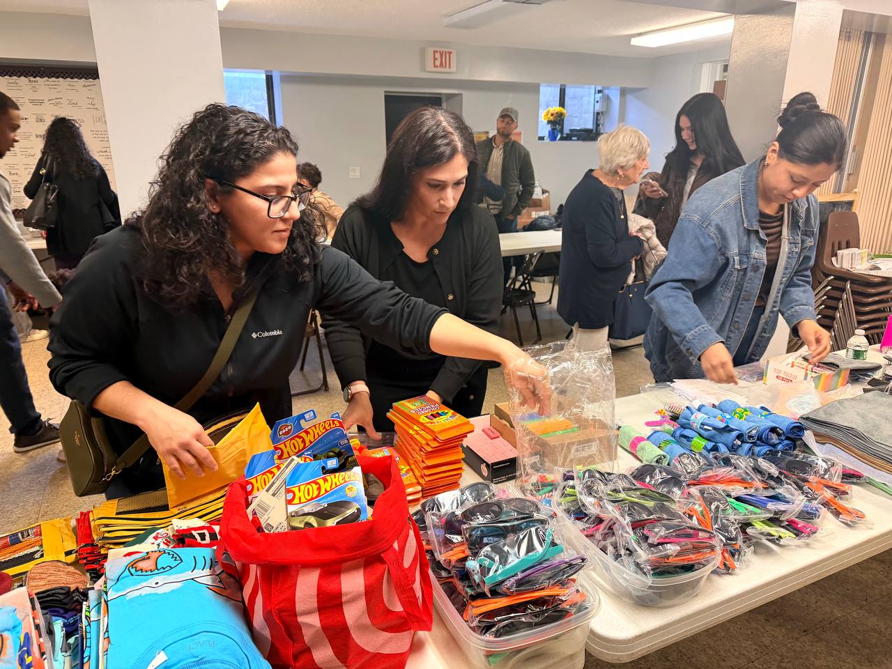 right floating image