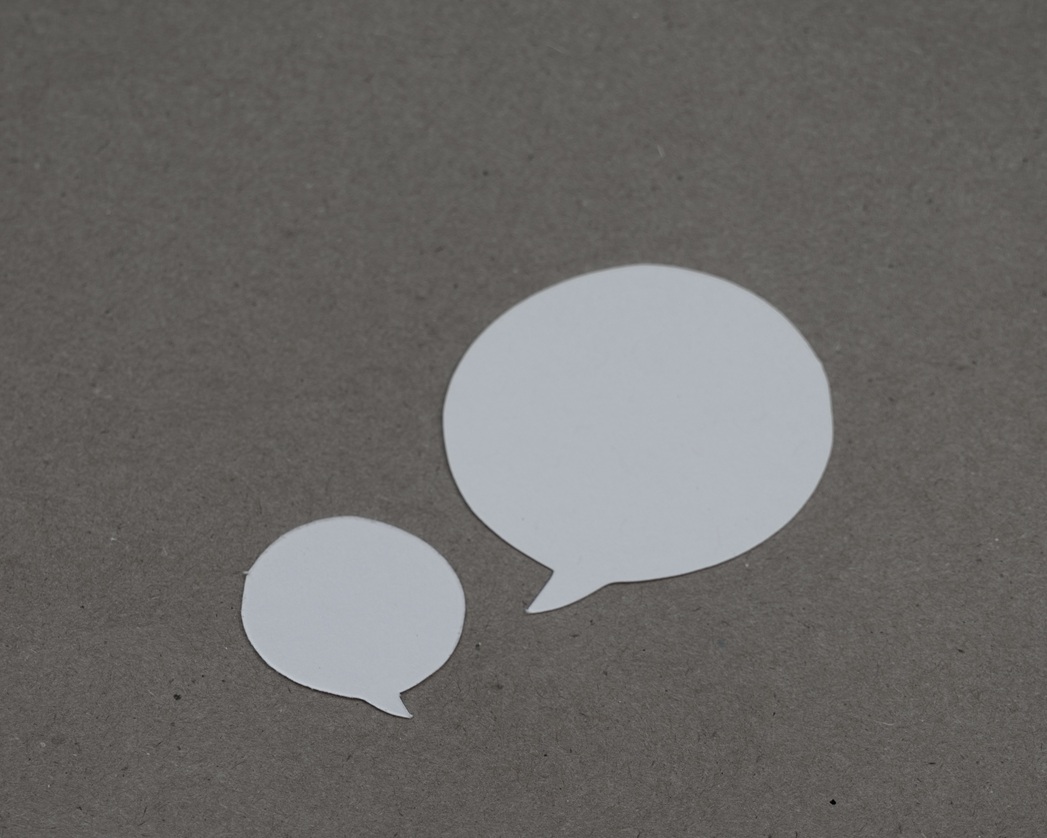 talk.bubbles.kelly-sikkema-sWRPYgjpygQ-unsplash