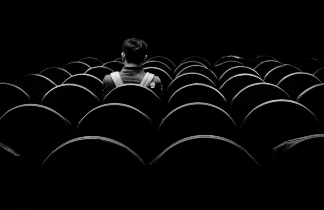 alone-in-theater
