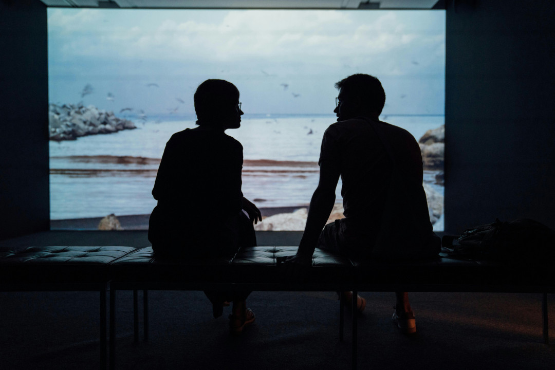 two-people-talking