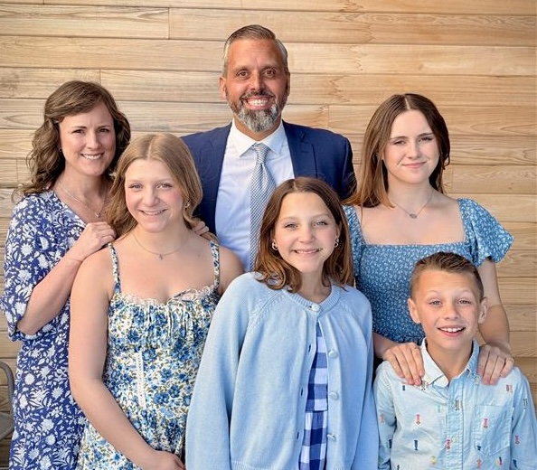 2026.04.05 Easter Family Picture