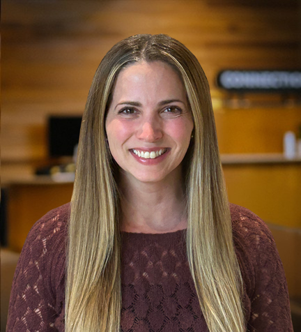 Jaclyn Lietzen Headshot- with background