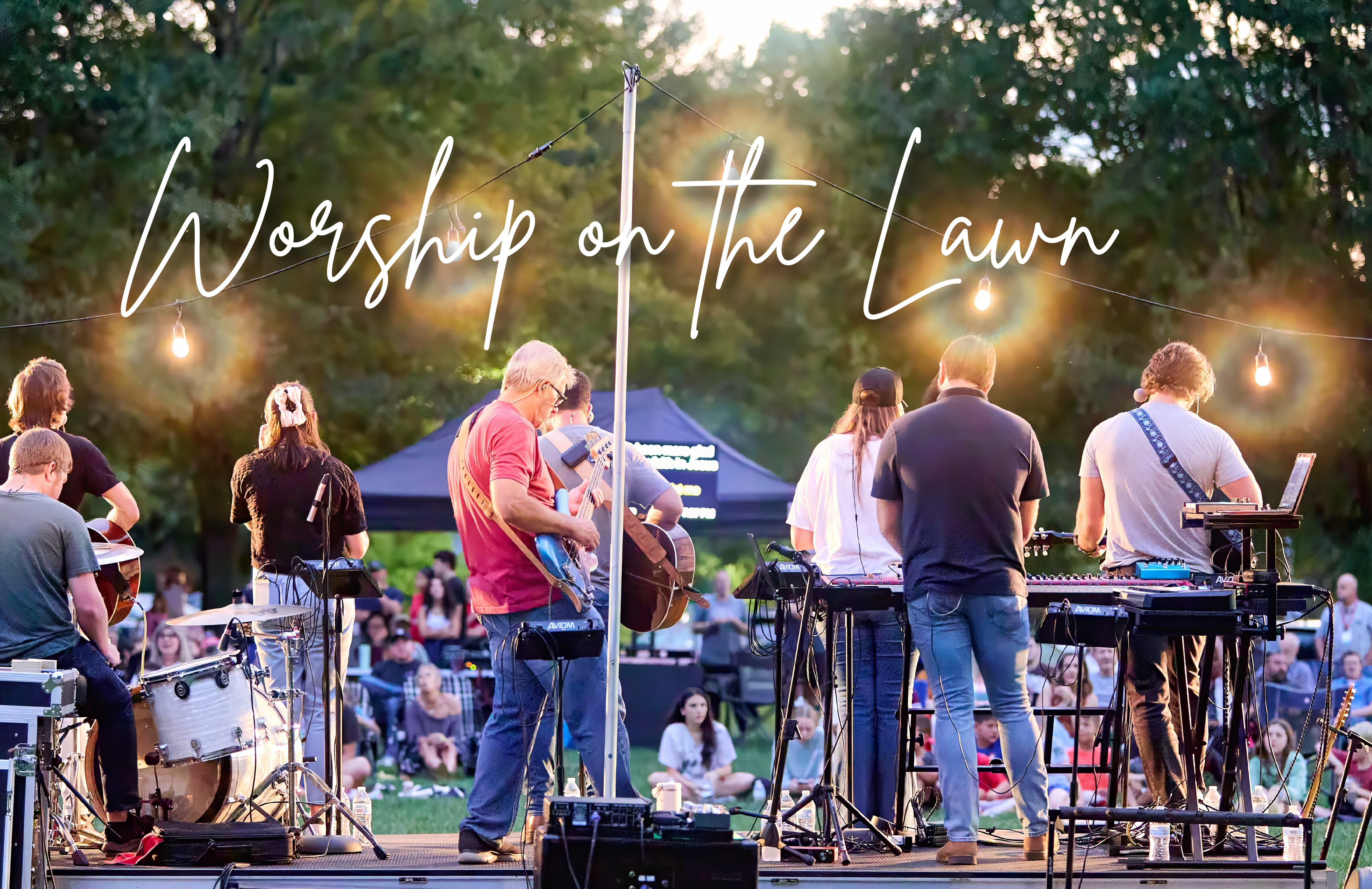 worship on the lawn-02