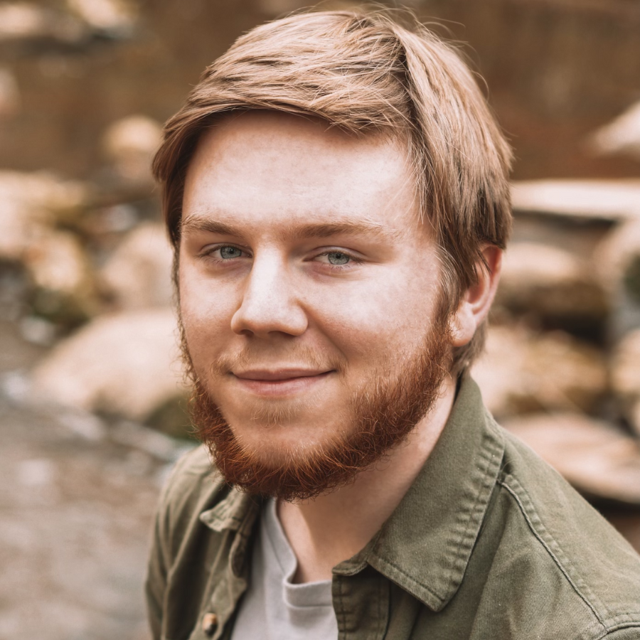 Zach_headshot