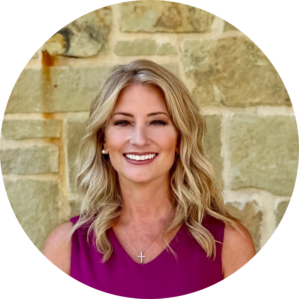 Headshot 2025 Round_Christie