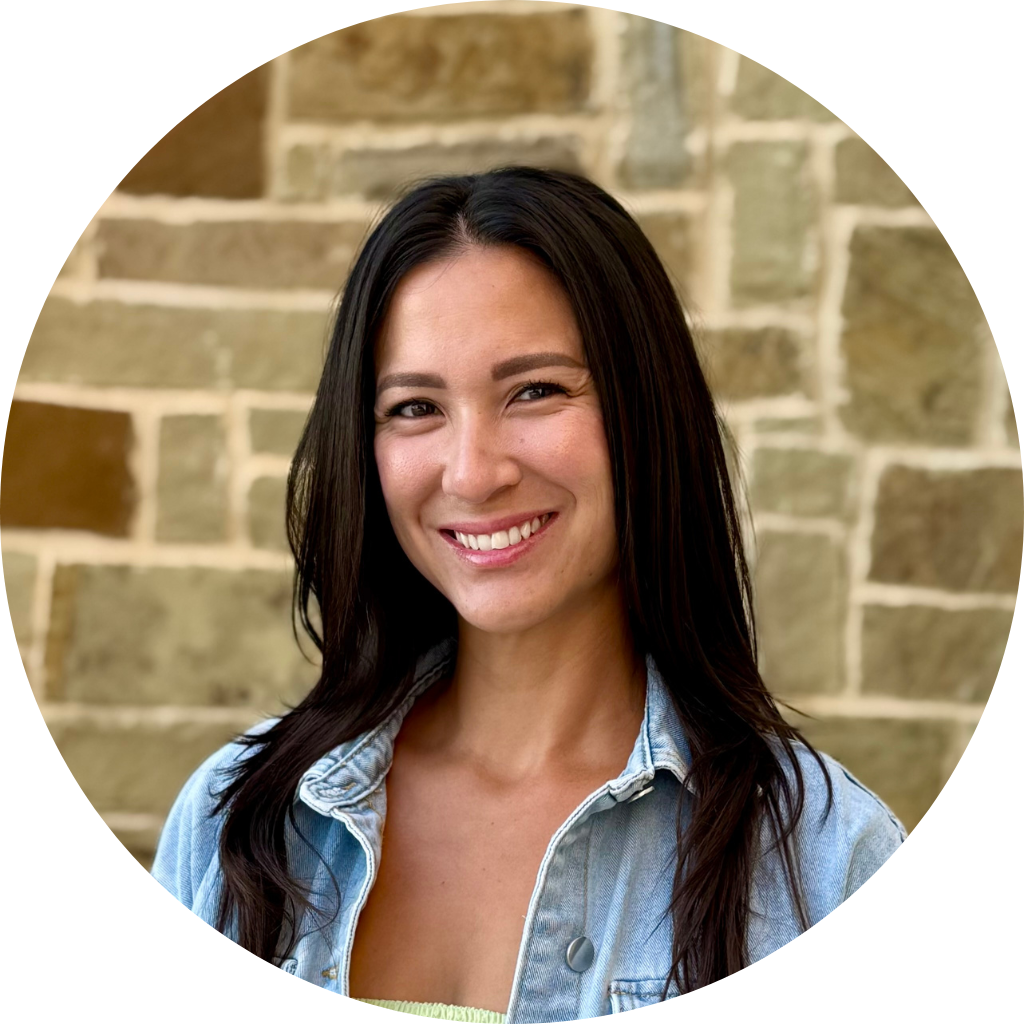 Headshot 2025 Round_Taylor