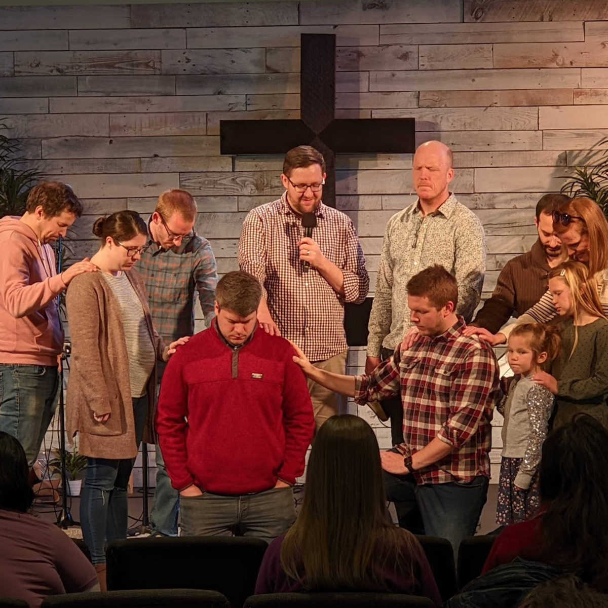 praying 12x12.JPG