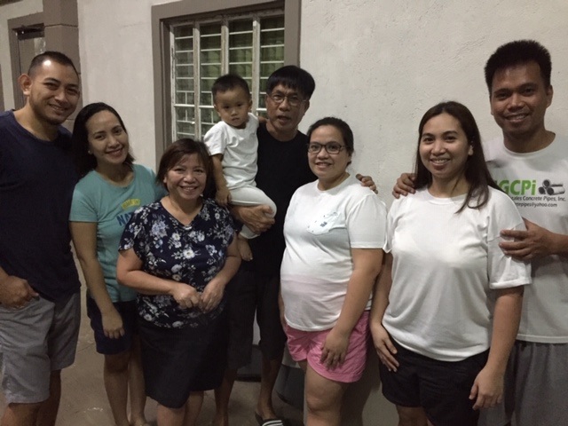 Philippine Cruz family